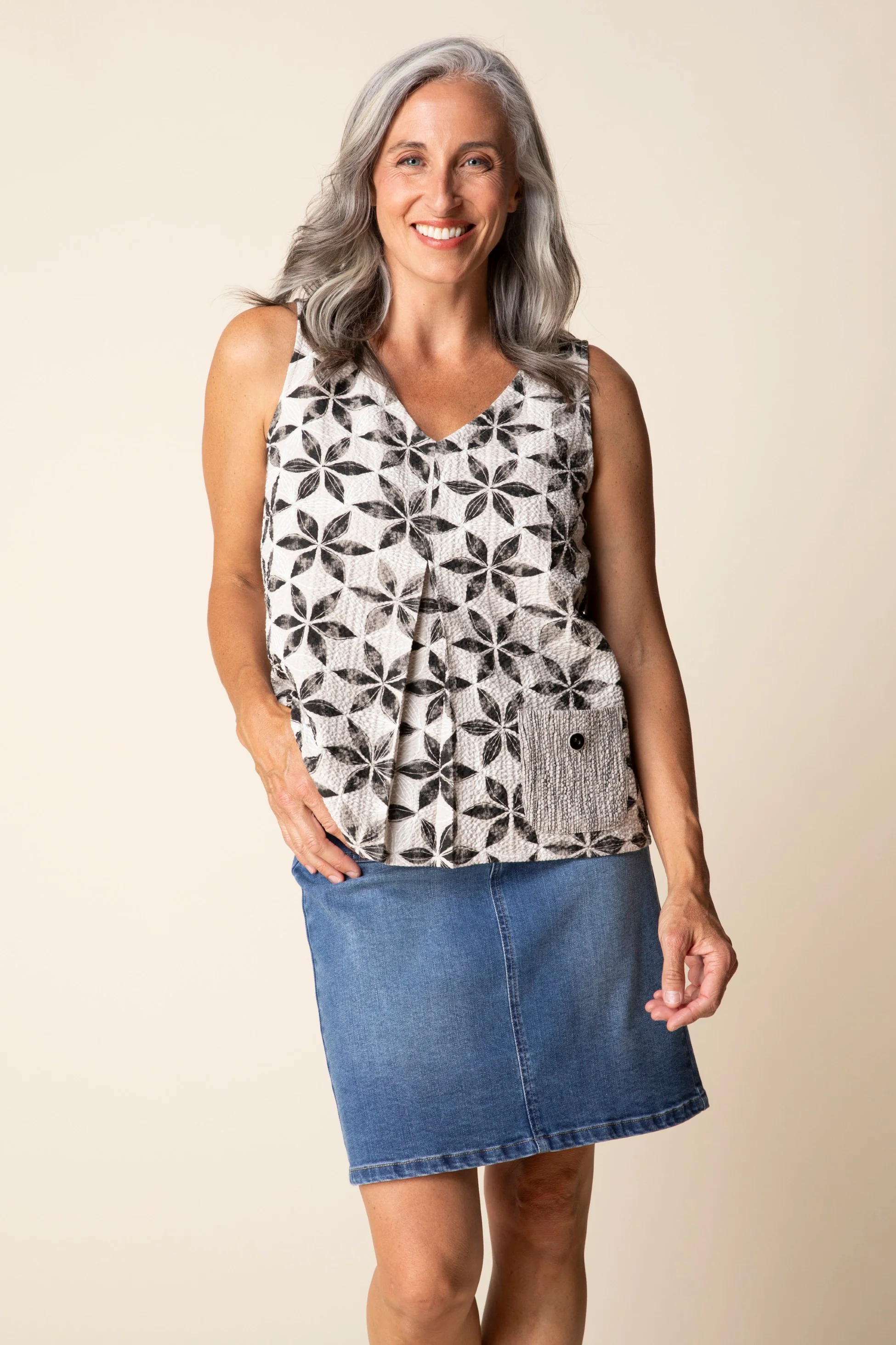Amalfi Floral Pleat Tank - Image 6