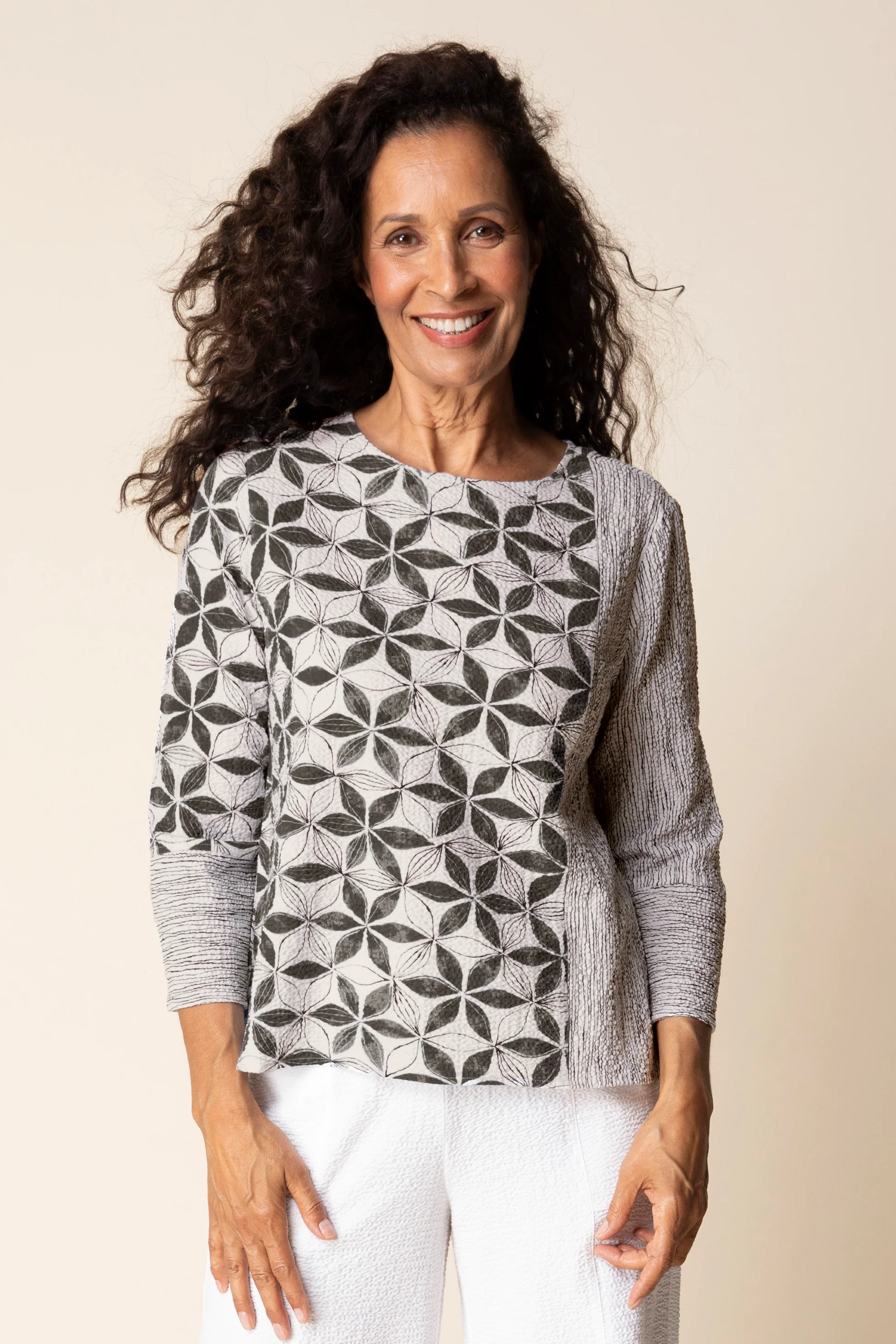 Amalfi Floral Pullover - Image 4