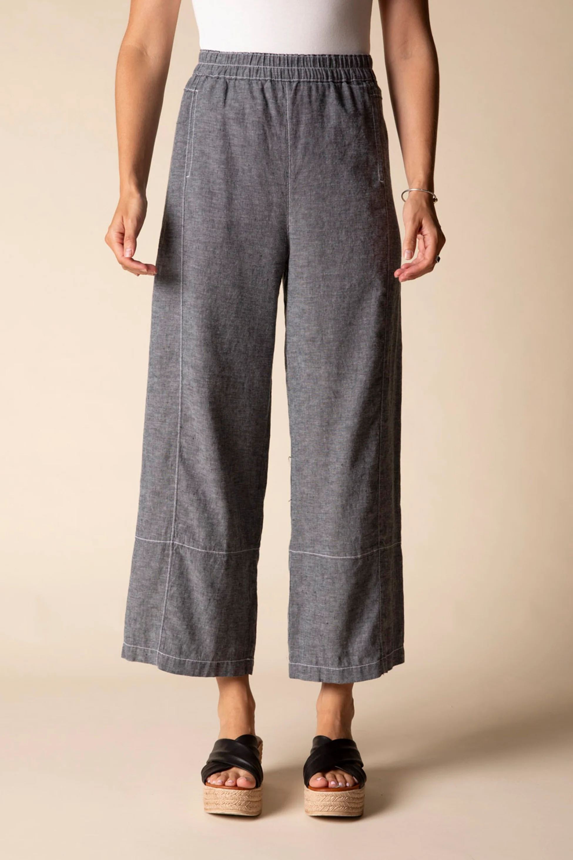 Contrast Seams Crop Pant - Image 6