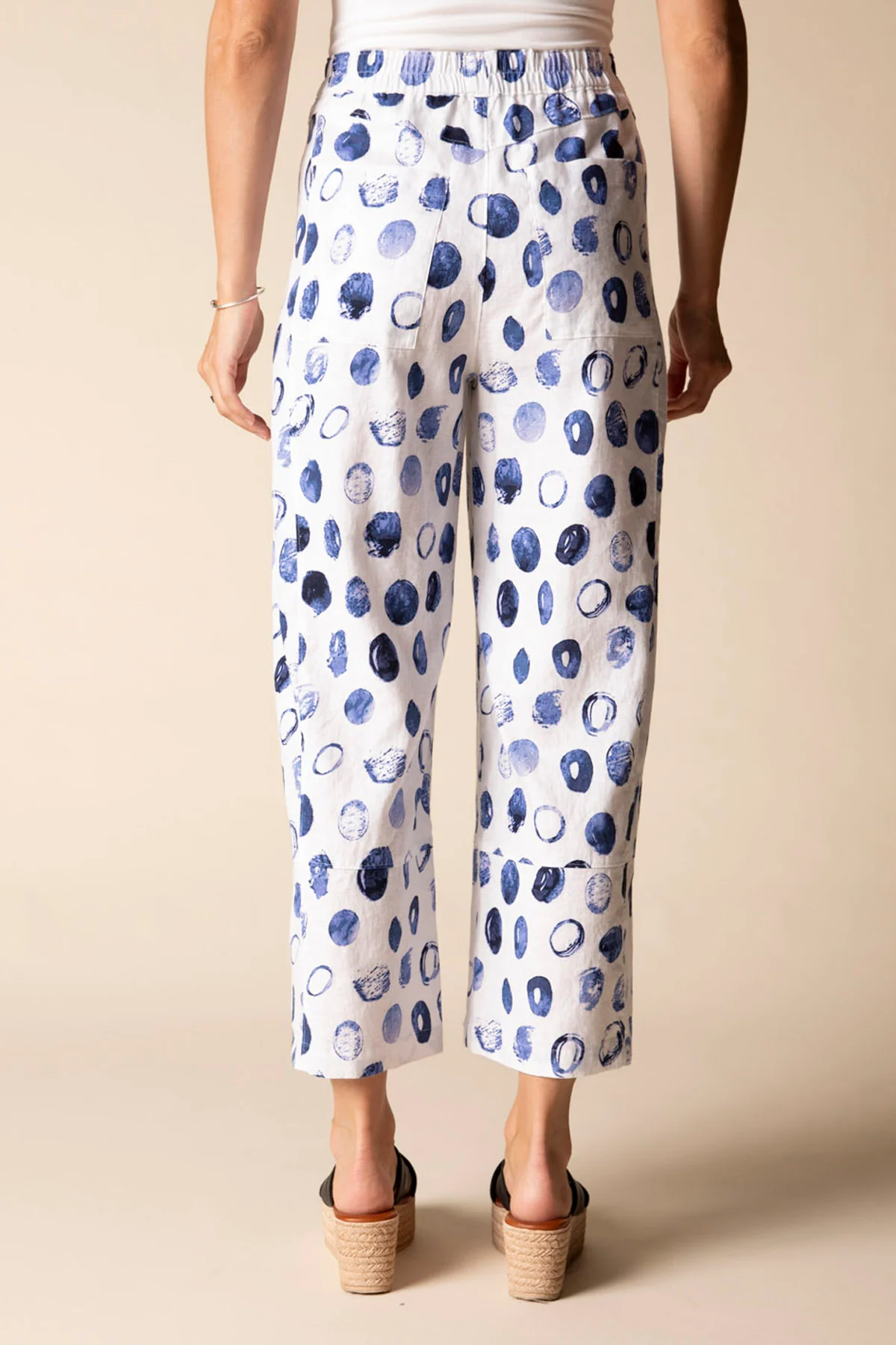 Contrast Seams Dot Crop Pant - Image 3