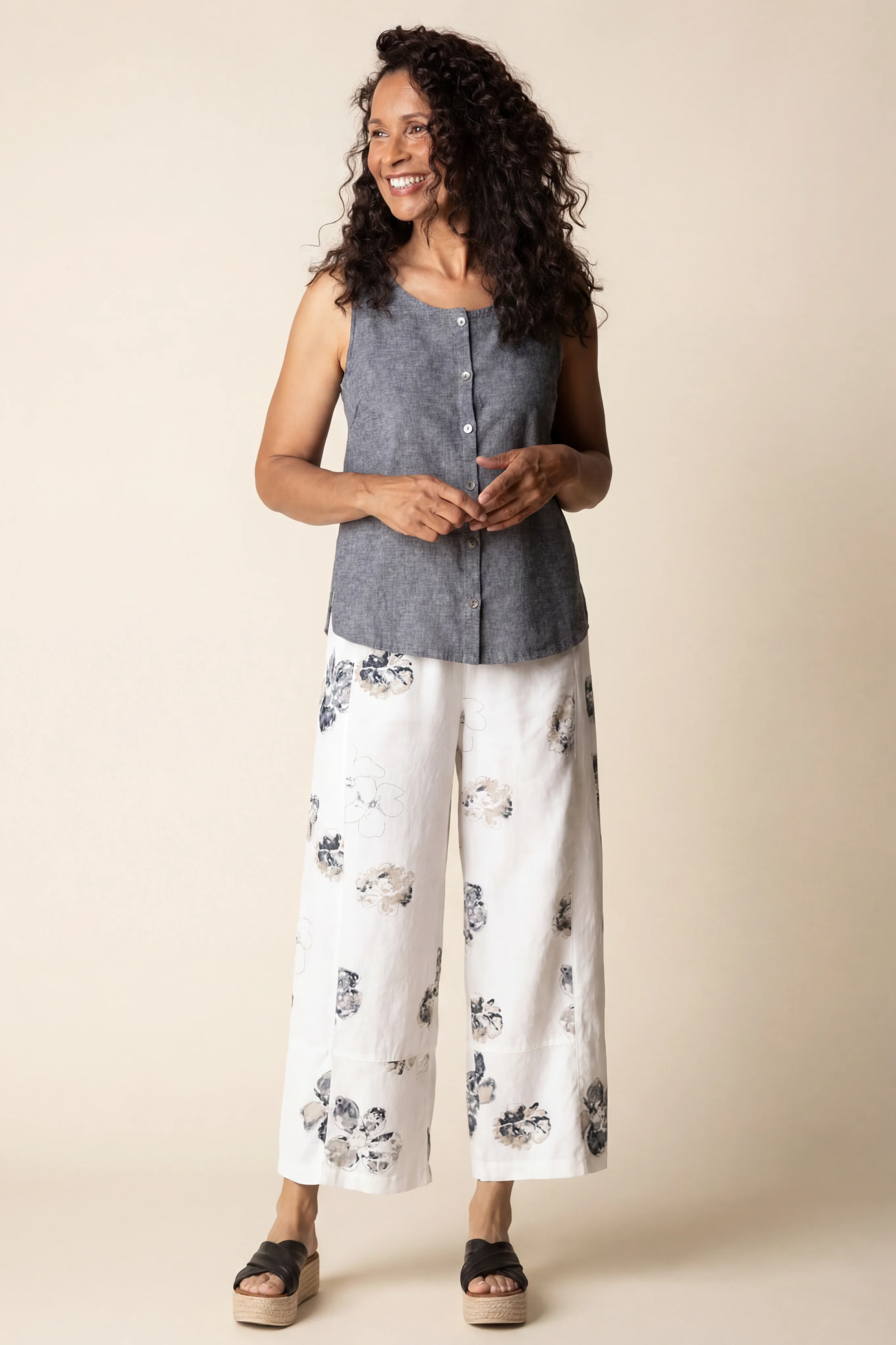 Contrast Seams Watercolor Crop Pant - Image 5