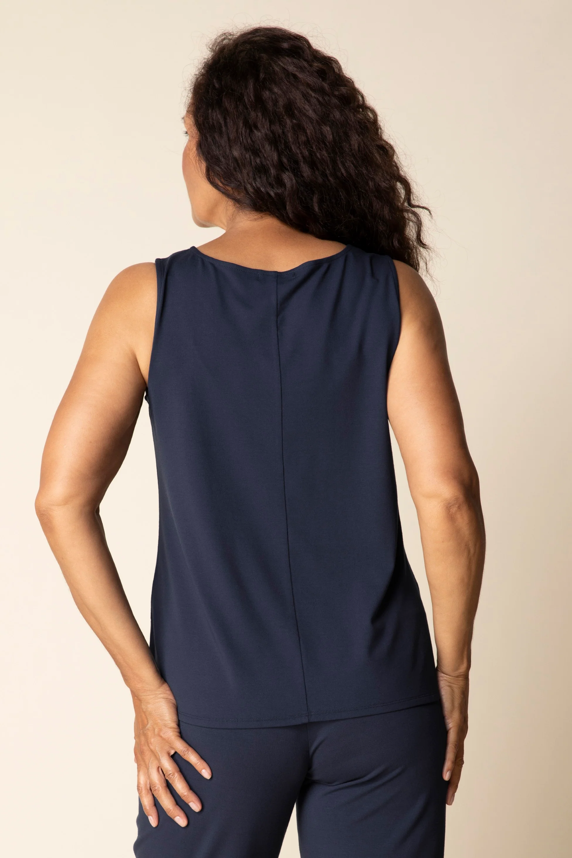 Core Travel Easy Tank - Image 4