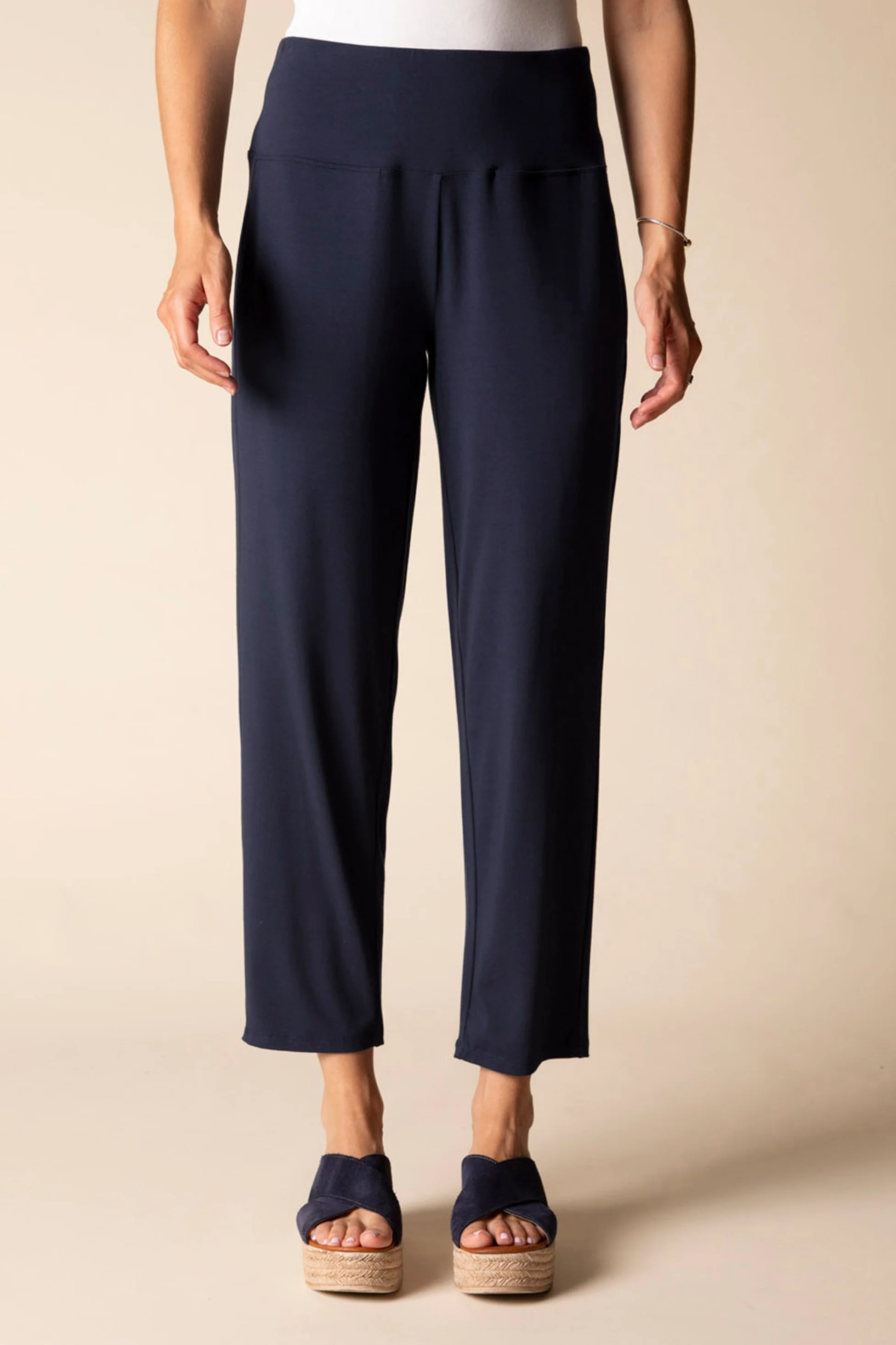 Core Travel Straight Pant - Image 5