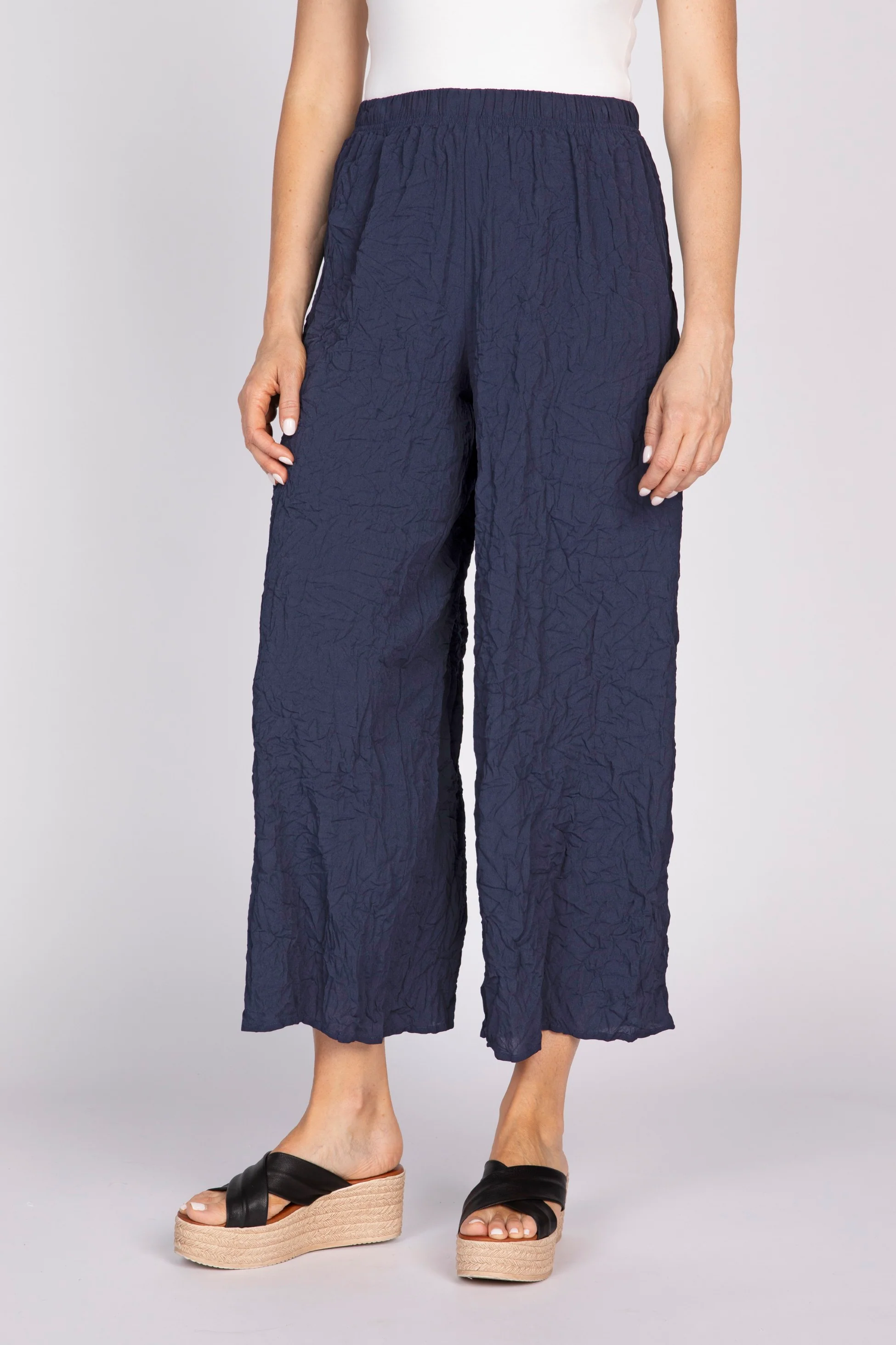 Crinkle Crepe Travel Pant - Image 4