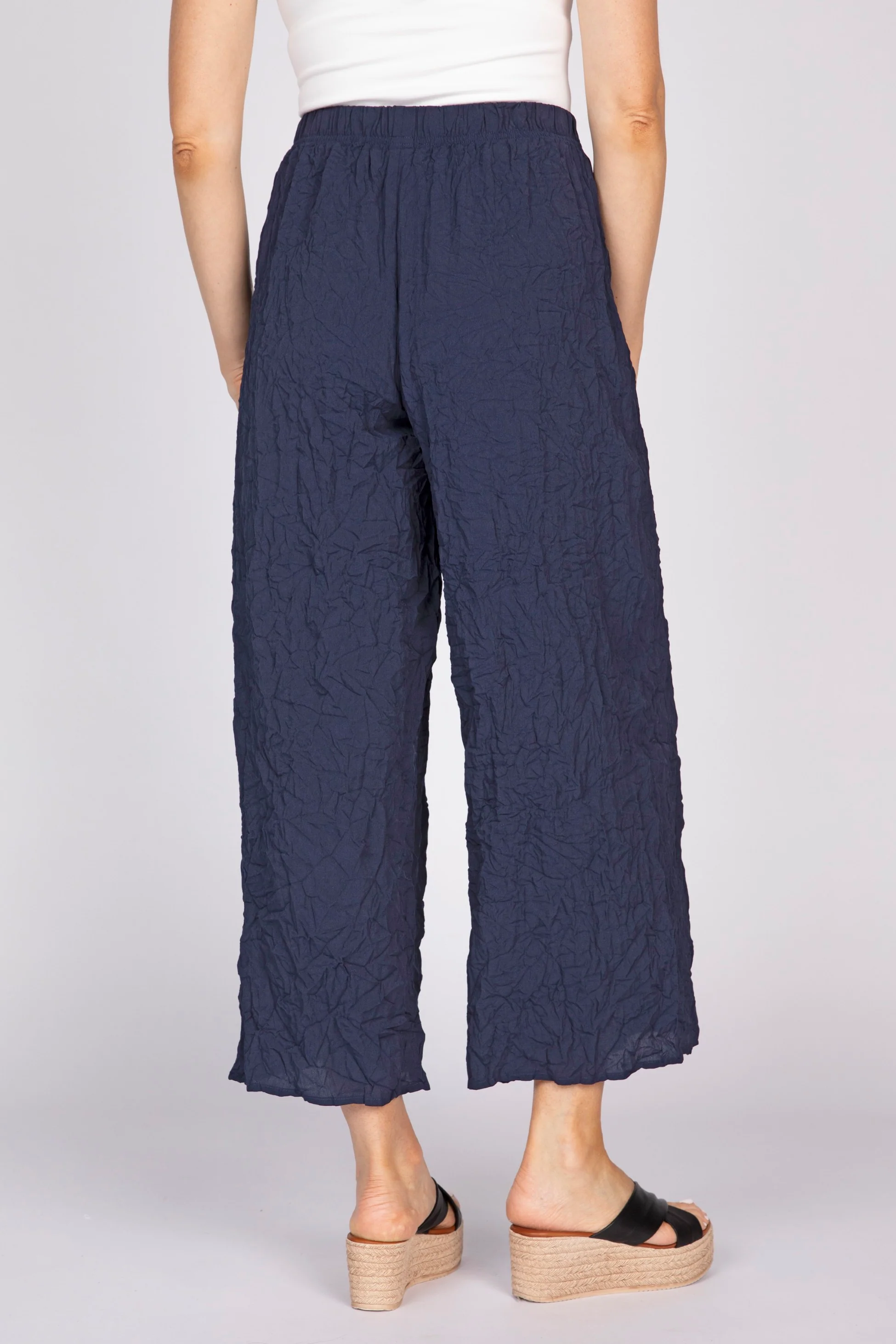 Crinkle Crepe Travel Pant - Image 7
