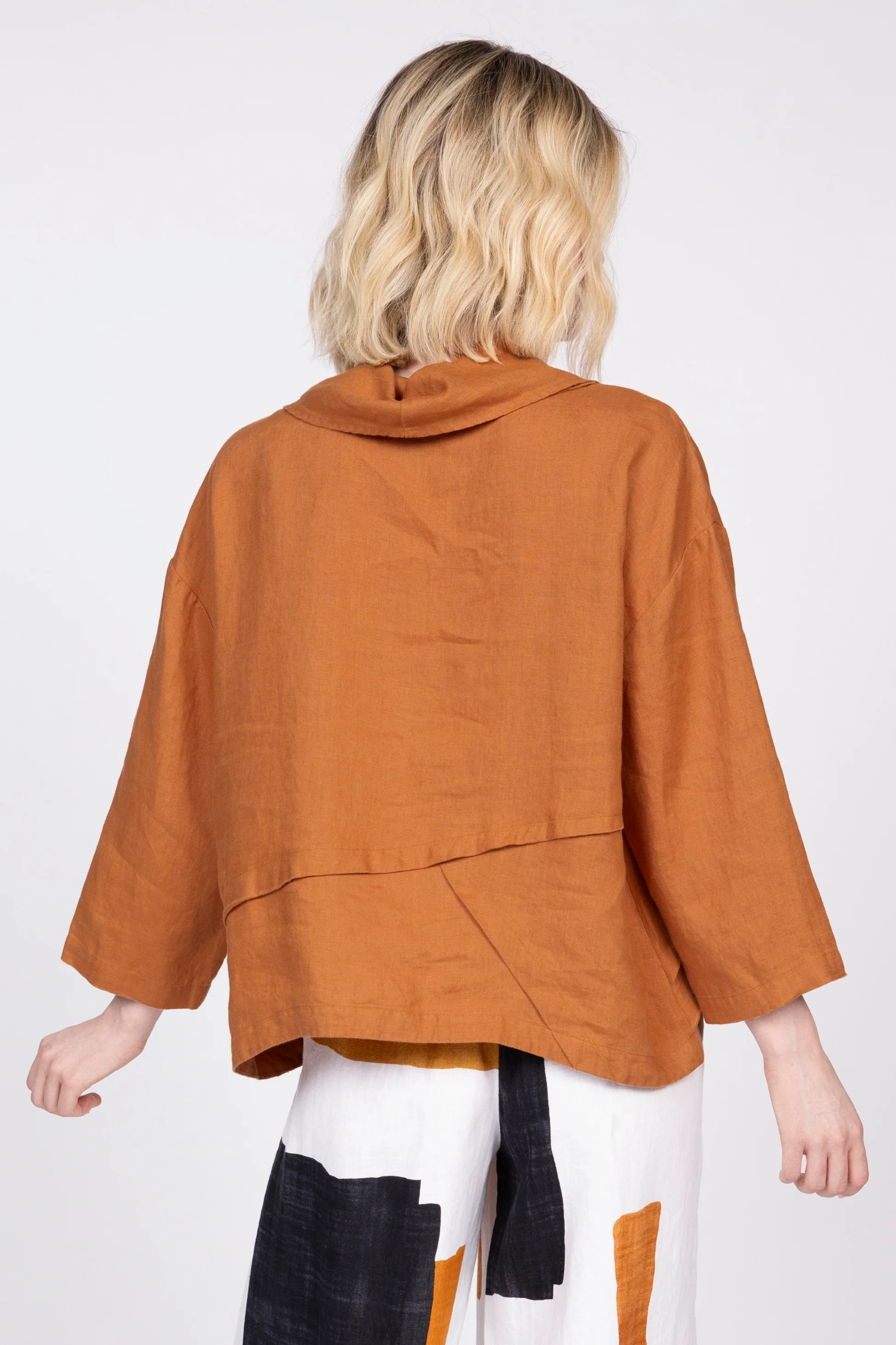 Crossroads Seamed Cowl - Image 3