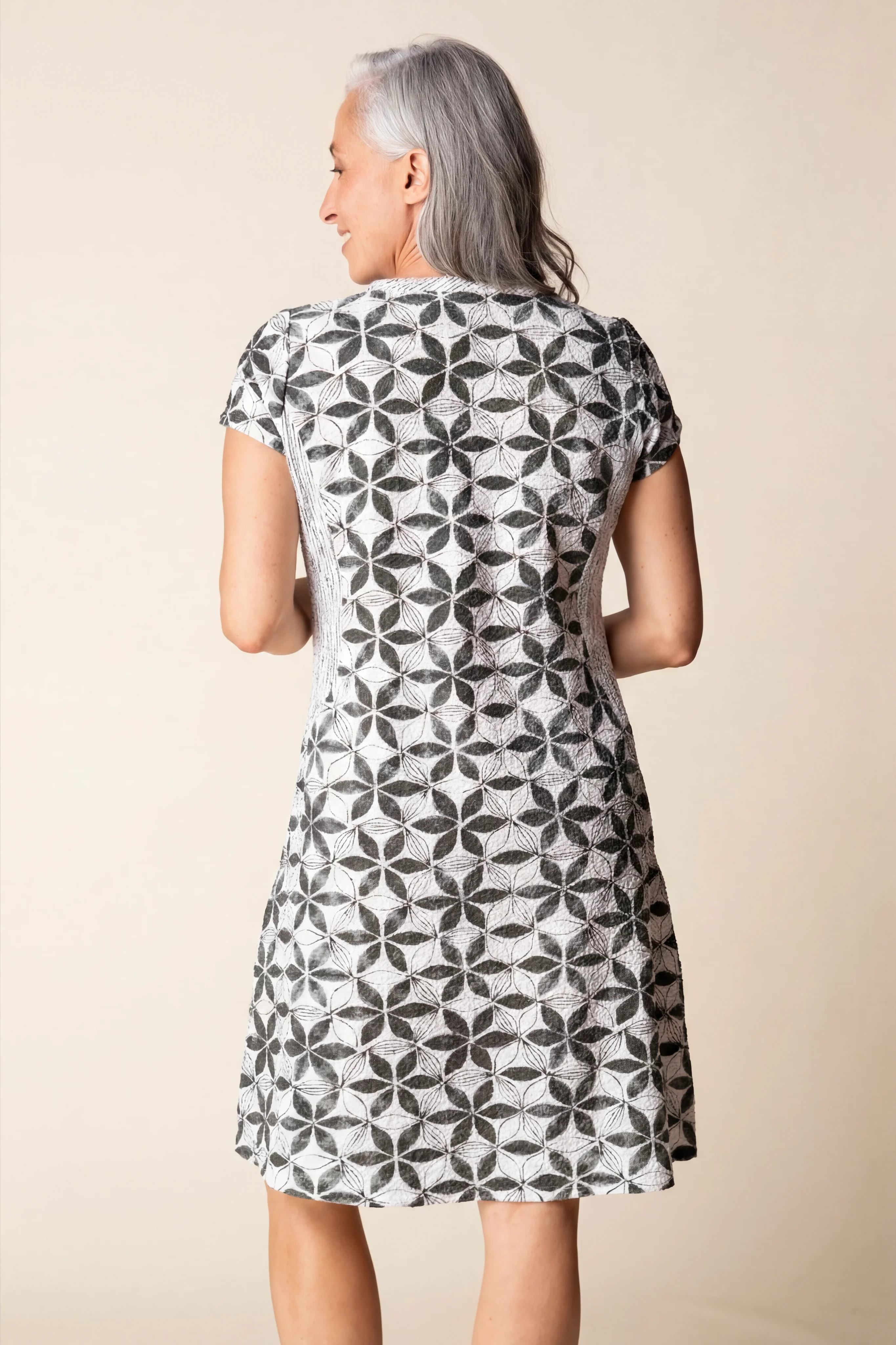 Fine Lines Pucker Weave Astrid Dress - Image 3