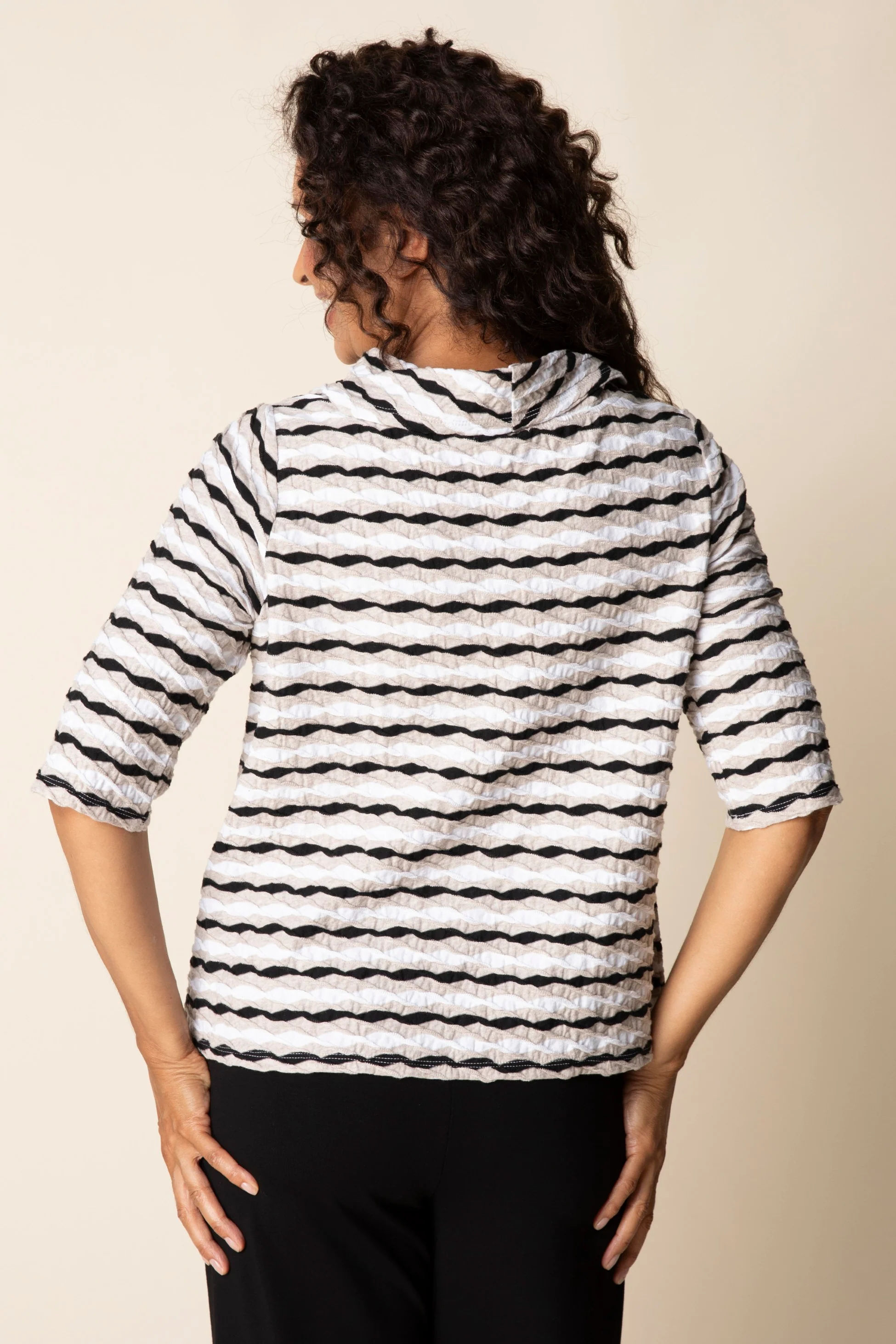 Make Waves Oceanside Tee - Image 4