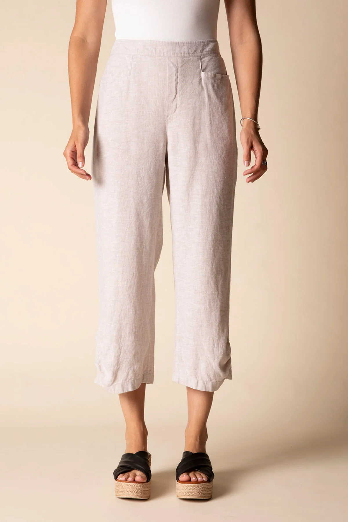 Pleat Button Capri
