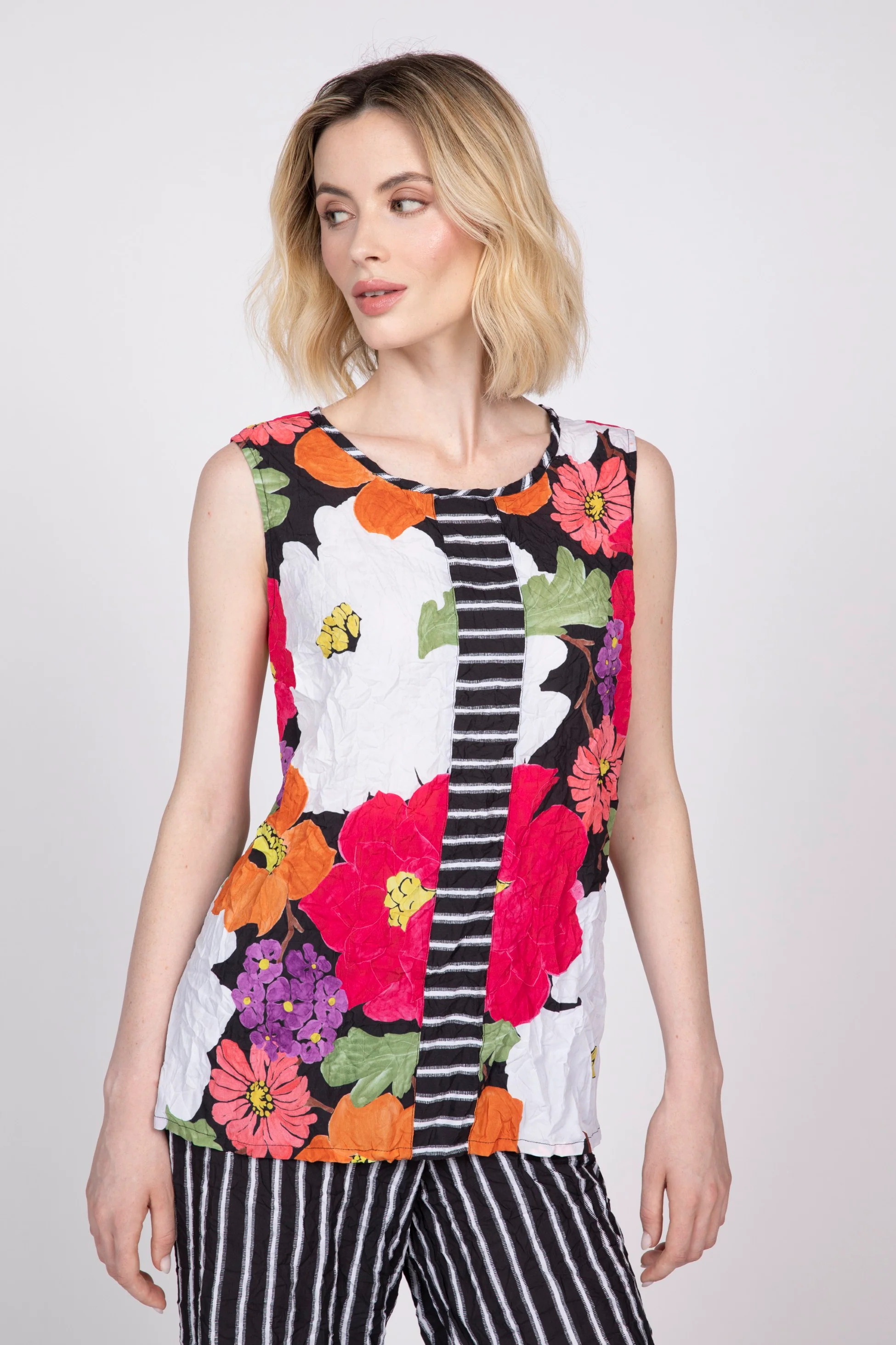 Siesta Floral Crinkle Crepe Swing Top - Image 2