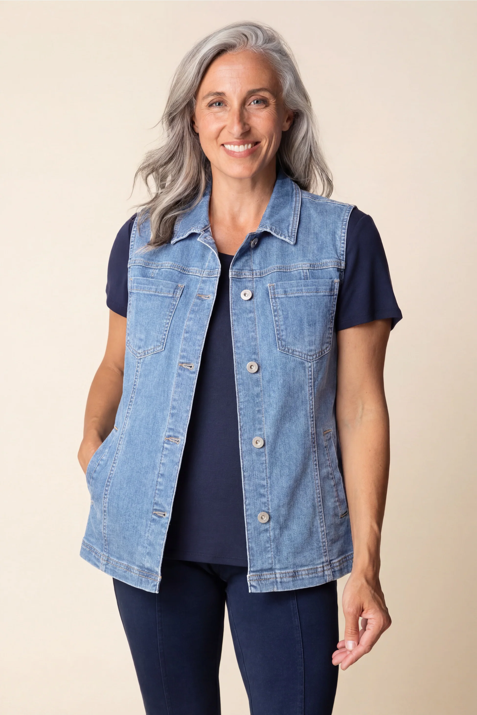 Pocket Travel Vest - Image 5