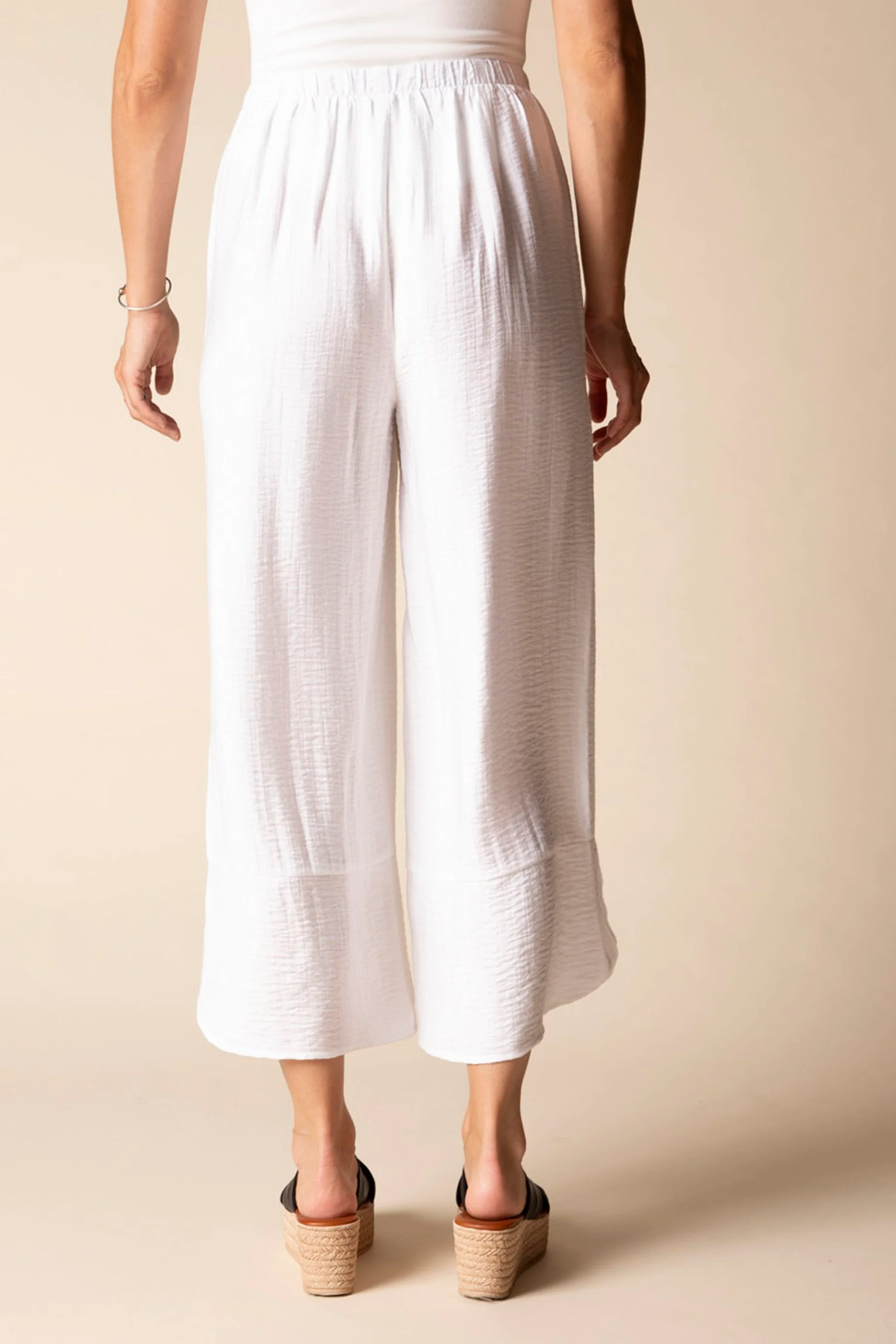 Whisper Jacquard Rayon Crop Pant - Image 17