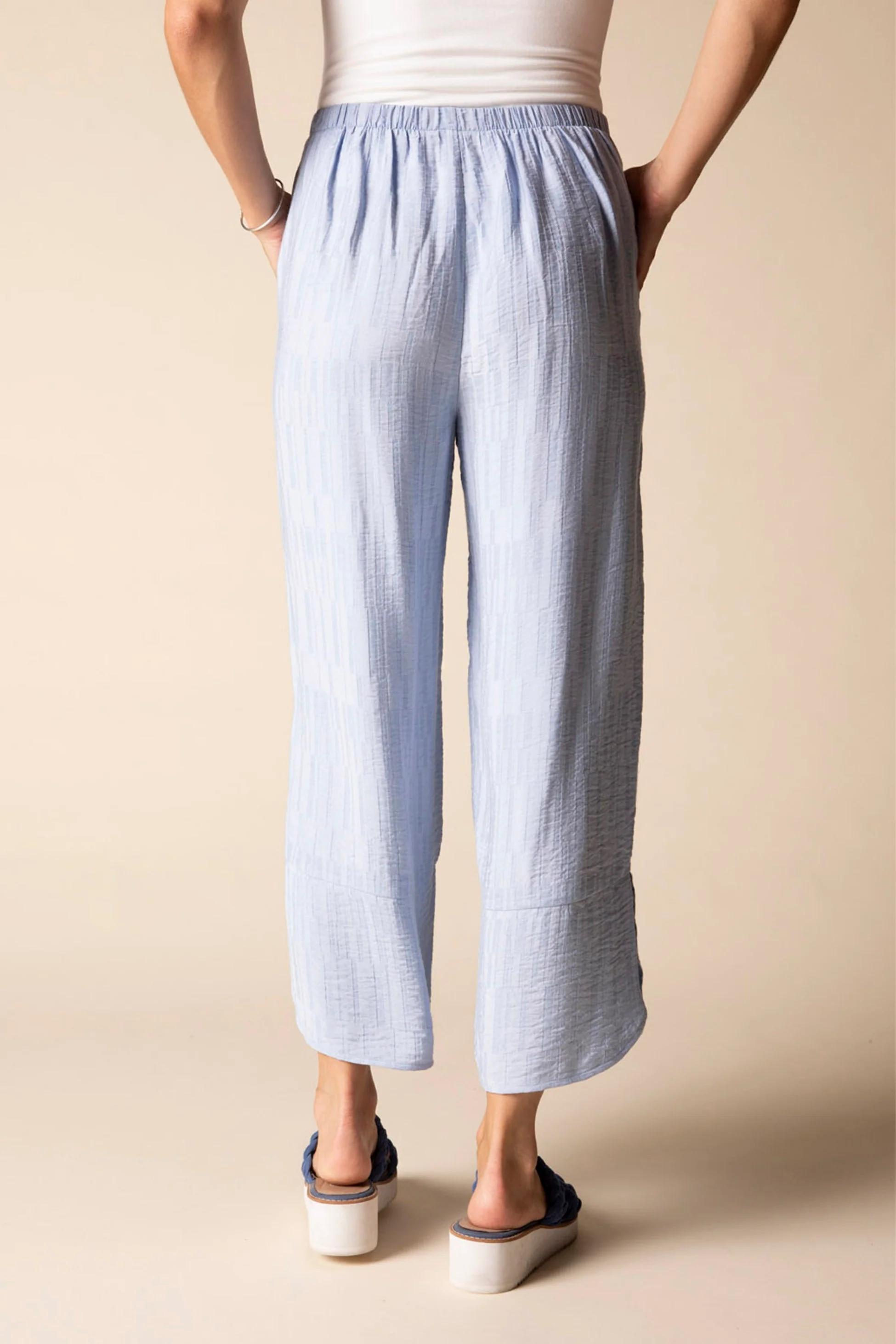 Whisper Jacquard Rayon Crop Pant - Image 5